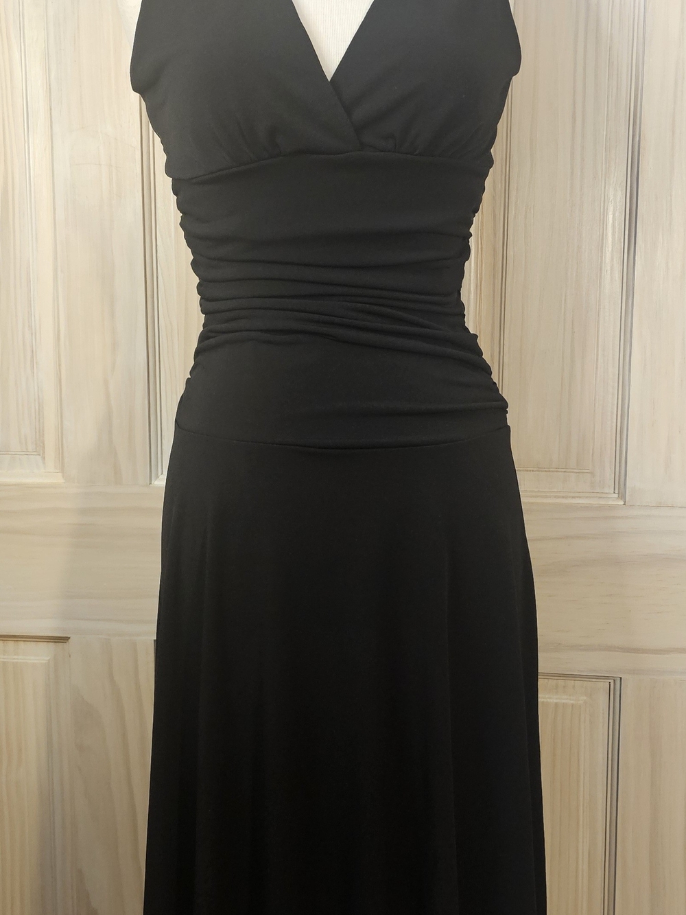 Velvet Torch Black Stretchy Midi Dress In Size L